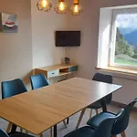 Apartment Familial A Avec Wifi Et Parking - Fr-1-589-84