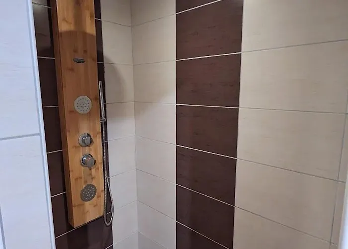 Familial A Avec Wifi Et Parking - Fr-1-589-84